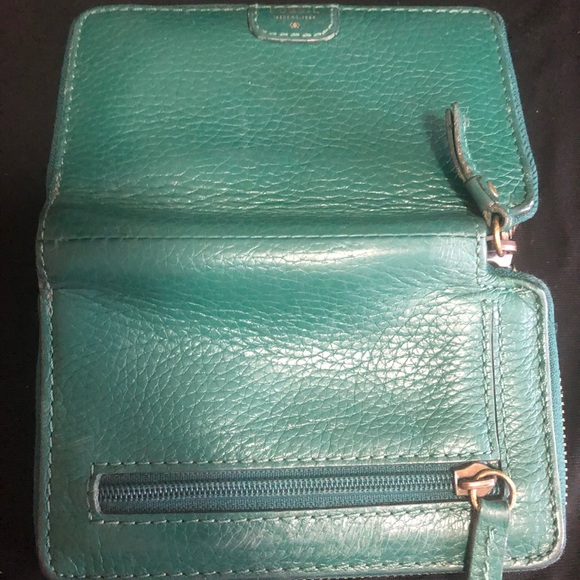 Emerald Green Fossil Wallet - Picture 4 of 4